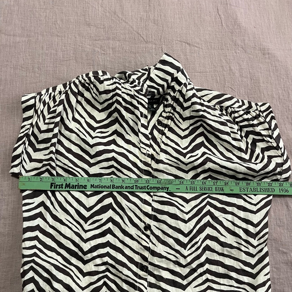 100% Linen Zebra Print Button-Front Shirt Dress Size Medium Lightweight Animal - Picture 7 of 7